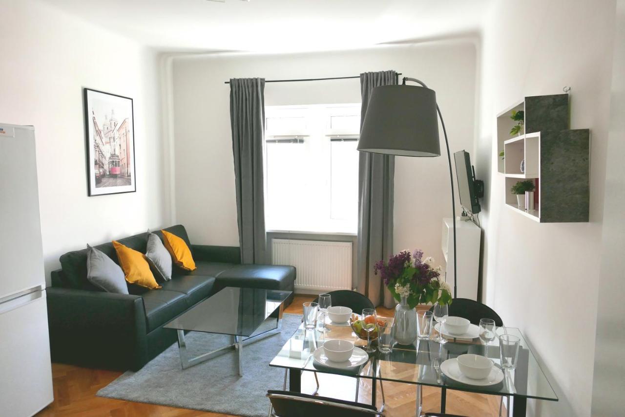 Stylish Apartment *